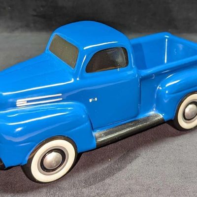 Sale Photo Thumbnail #101: Vintage Ceramic Ford F1 Truck Teleflora Planter
