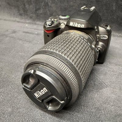 Nikon D40X DSLR Camera with Nikon 55-200mm DX VR Lens