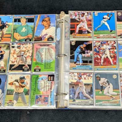 Sale Photo Thumbnail #442: Binder Of Assorted Topps Ultra Fleer Donrus Baseball Cards