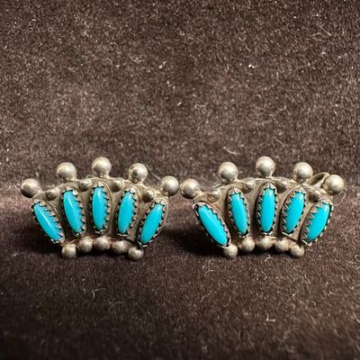 Sale Photo Thumbnail #353: Navajo Southwestern Style Multi Turquoise Cluster Setting Sterling Earrings M52