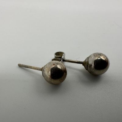 Sale Photo Thumbnail #118: Stud Ball Sphere 14K White Gold Earrings Classic Style
