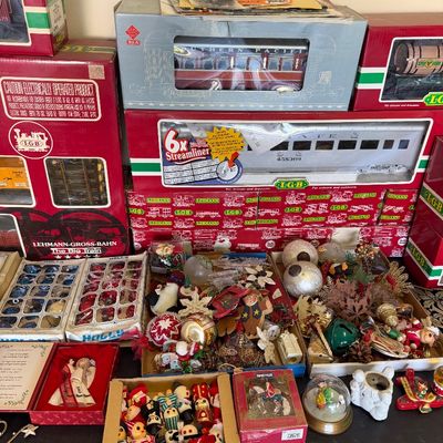 Estate sale photo