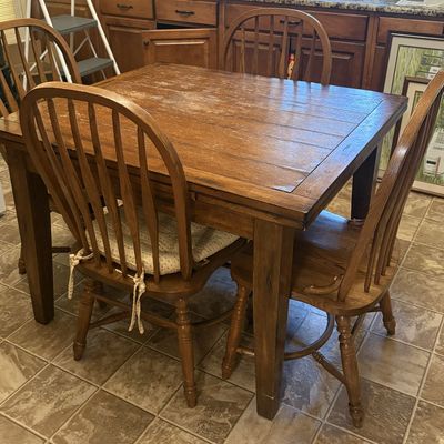 Sale Photo Thumbnail #647: Rustic Oak Finish Draw Leaf Dining Table and Set of Four Chairs