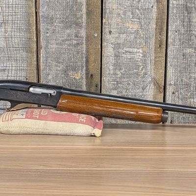 Sale Photo Thumbnail #155: Remington Model 1100 Semi-Automatic Shotgun 12 Gauge with 28 Inch Barrel
