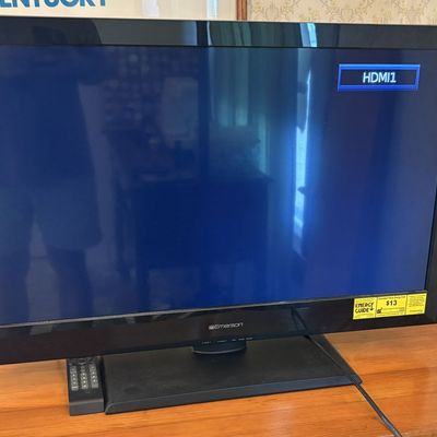 Sale Photo Thumbnail #638: Emerson 32 Inch LCD Flat Screen Television with Remote