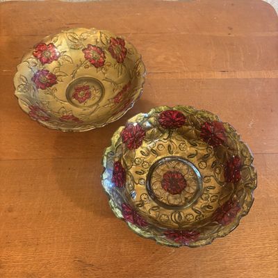 Sale Photo Thumbnail #280: A Pair of American Goofus Glass Bowls with Wild Rose and Nasturtium Patterns