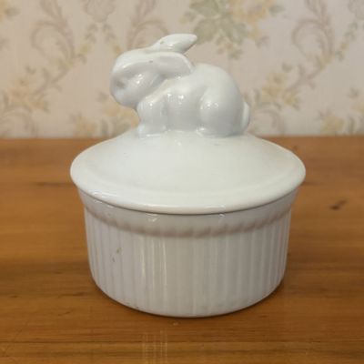 Sale Photo Thumbnail #614: White Glazed Ceramic Lidded Ramekin with Rabbit Finial