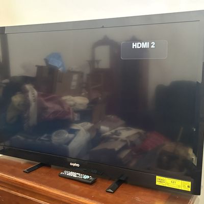 Sale Photo Thumbnail #636: Sanyo 50 Inch Widescreen LCD Television with Remote Control