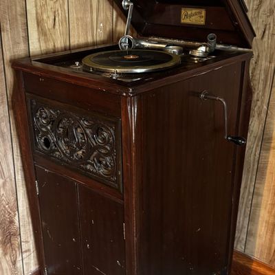 Sale Photo Thumbnail #233: Bohon's Perfectone Wind-Up Floor Model Phonograph