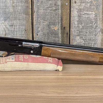 Sale Photo Thumbnail #160: Beretta Model 1200 Semi-Automatic Shotgun 12 Gauge with 28 Inch Barrel