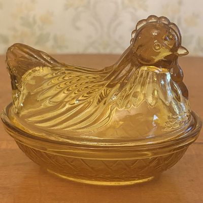 Amber Pressed Glass Hen on Nest Covered Dish