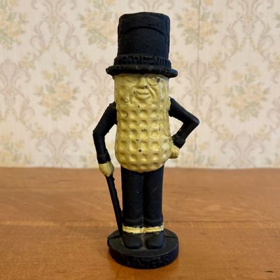 Planters Peanuts Cast Iron Still Bank
