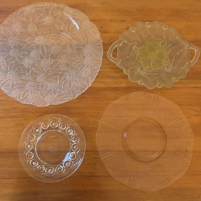 Sale Photo Thumbnail #586: A Collection of Four Pieces of American Glass Including Limited Edition Commemorative and Depression Era Wares