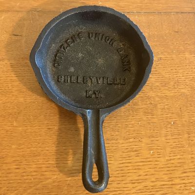 Sale Photo Thumbnail #288: Citizens Union Bank Shelbyville KY Miniature Advertising Cast Iron Skillet