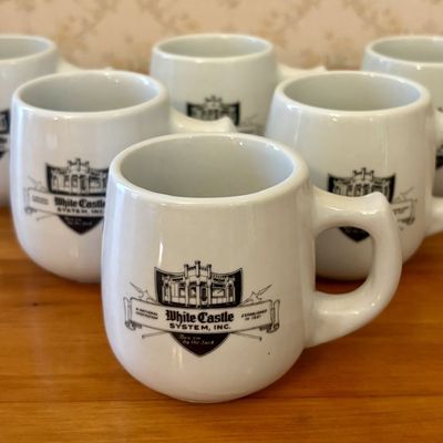Sale Photo Thumbnail #364: A Set of Six Vintage White Castle System Inc. Ceramic Restaurant Mugs