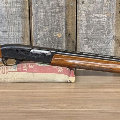 Sale Photo Thumbnail #162: Remington Model 1100 LW Semi-Automatic Shotgun 28 Gauge with 25 Inch Barrel