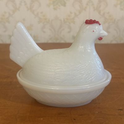 Sale Photo Thumbnail #112: Vintage White Milk Glass Hen on Nest Covered Dish