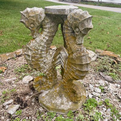 Sale Photo Thumbnail #822: Cast Stone Triple Seahorse Garden Pedestal