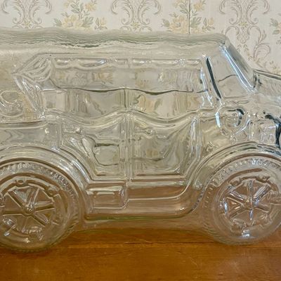 Sale Photo Thumbnail #249: Large Vintage Figural Clear Pressed Glass Automobile Jar with Metal Lid