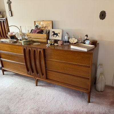 Sale Photo Thumbnail #196