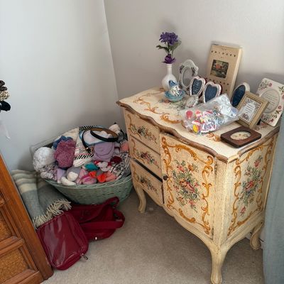 Sale Photo Thumbnail #159