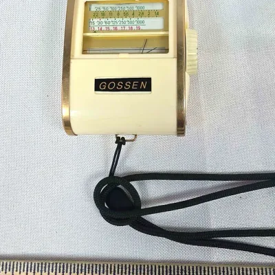 Gossen Color Finder Light Meter, Works