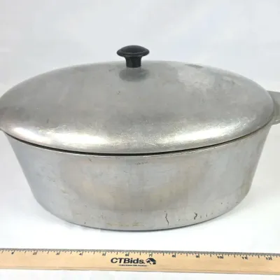 Cast Aluminum 5 Quart Dutch Oven Wagner Look Alike 