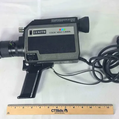 1981 Zenith Color Video Camera model VC1200 Vtg with Handle and Cable