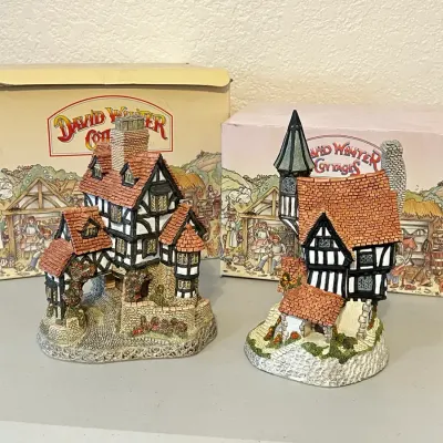 David Winter Cottages Squires Hall And There Was A Crooked House