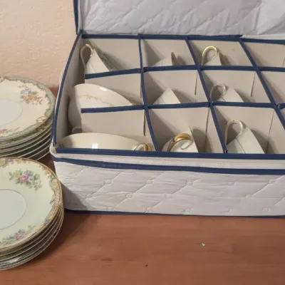 Noritake Porcelain China Carmela 4732 Floral Gold Trim Dinner Set, Vintage 