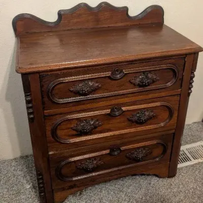 American Victorian Walnut Three-drawer Chest, Referred to as a Commode Or Bachelors Chest