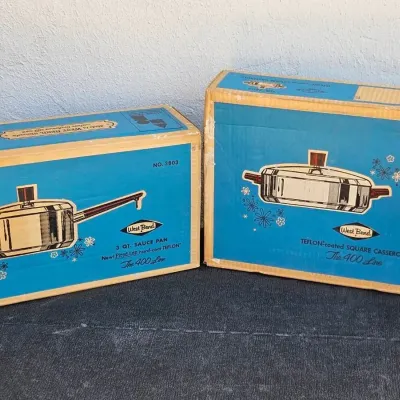 RARE FINDS! Vintang MCM West Bend Sauce Pan And Casserole 
