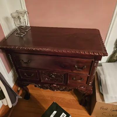 Sale Photo Thumbnail #4: Vintage maple Chippendale low boy