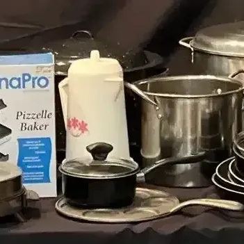 Kitchen Appliances, Pots & Pans