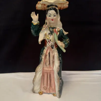 Vintage Porcelain Or Ceramic Asian Or Eastern Style Woman