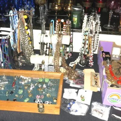 Sale Photo Thumbnail #137