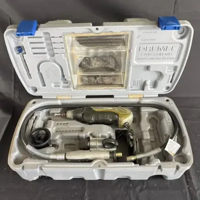 Dremel 400 XPR Rotary Tool With Case 5,000-35,000 RPM W/ Attachments