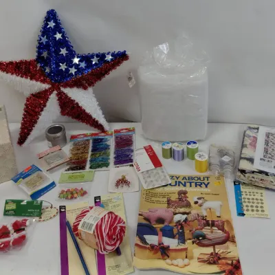 Craft Collection - Sequins, Memory Box, Star, Quilt Kit - Roses by Marie Osmond - Material, Thread
