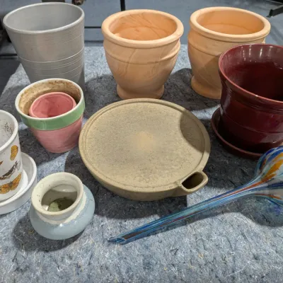 Plant Pots Lot Some With Bases - Estate Sales Warehouse (GR)