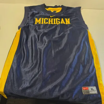 Sleeveless XL Nike University of Michigan Jersey