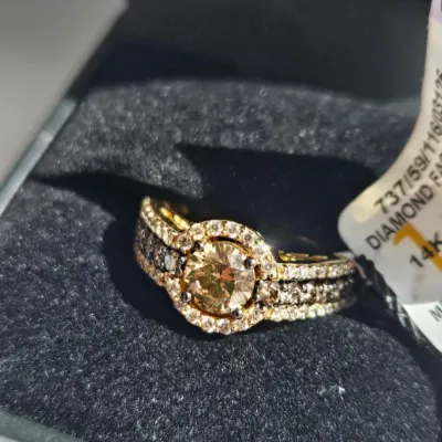 Sale Photo Thumbnail #5: LeVian 14k Yellow Gold 1 1/2 Carat Chocolate Diamond Ring Brand New – Estate Sales Warehouse (GR)