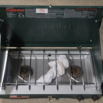 Like New Coleman 2-Burner Propane Gas Outdoor Stove
