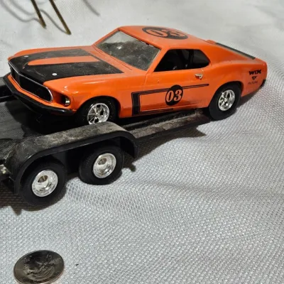 WIX 1996 ERTL 1/24 Scale 1969 Ford Mustang Boss 302 Die Cast Coin Bank with Trailer – Estate Sales Warehouse (GR)