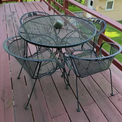 5-Piece Outdoor Metal Mesh Patio Dining Set - Round Table & 4 Armchairs - Lake Odessa Off-Site