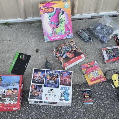 Toys, Puzzles, and Games Lot