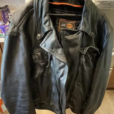 First Classics Men's Black Leather Motorcycle Jacket with Removable Liner Size XXL - Grand Rapids Off-Site
