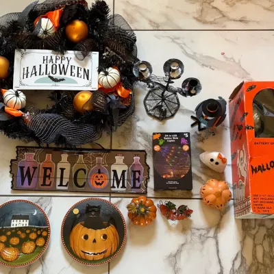 Sale Photo Thumbnail #109: Huge Lot of Halloween Decor - Lighted Wreath - Spiderwebs - Grim Reaper - Pumpkins & More!