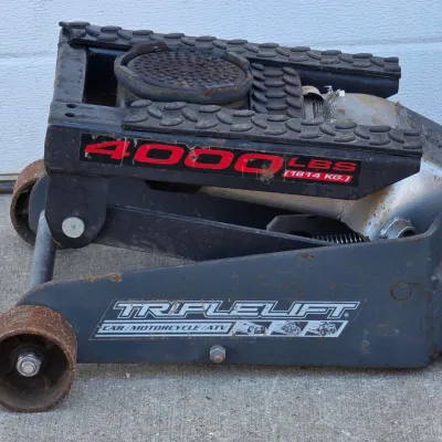 4000 Lb Triple Lift Car Jack