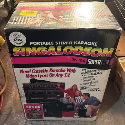 Singalodeon SK-106 Super K Portable Cassette Karaoke System w/ Box