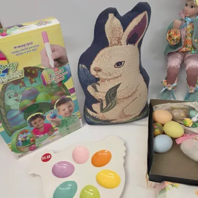 Small Collection of Vintage Easter Decorations